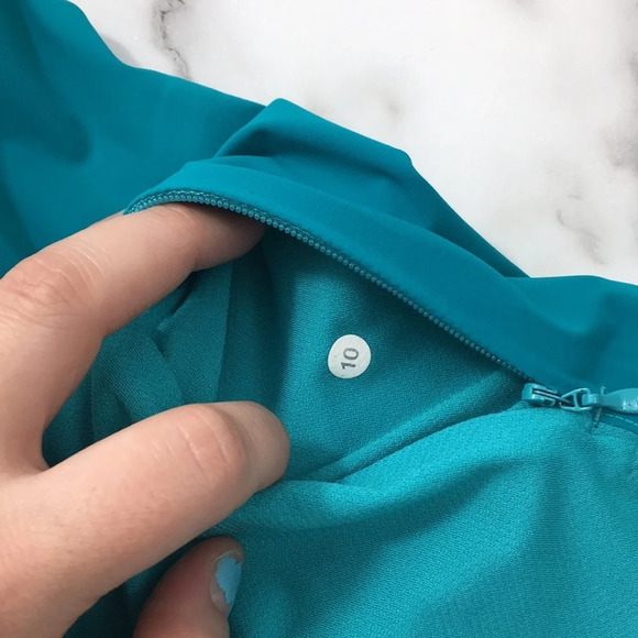 Lululemon Trail Bound 1/2 Zip Blue Tropics Top - Picture 10 of 16